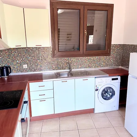 Parea House Vakantiehuis *